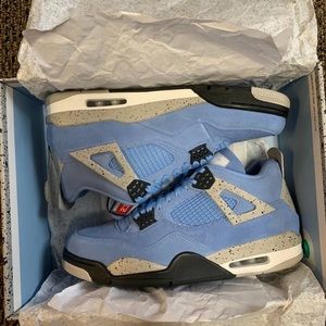 Jordan 4 UNC